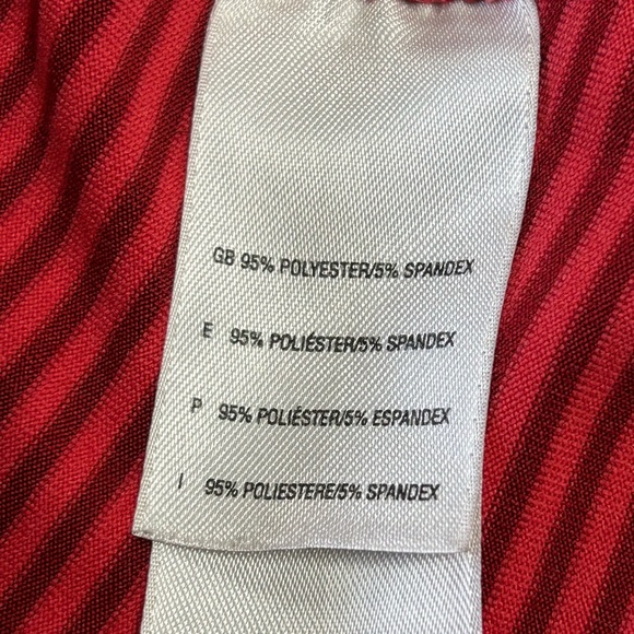 The North Face Women’s Vapor Wick Short Sleeve Tee Sz M - Picture 8 of 8